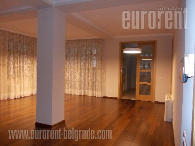 House, 640 m<sup>2</sup>