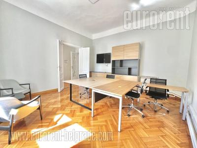 Office space, 240 m<sup>2</sup>