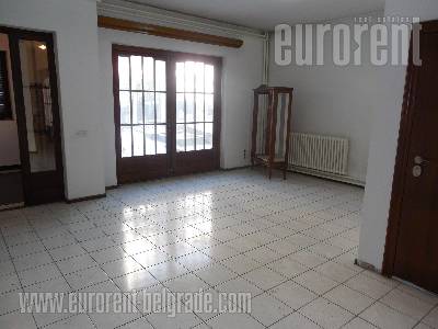 Retail space, 1000 m<sup>2</sup>