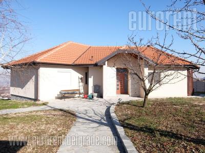 Kuća, 180 m<sup>2</sup>